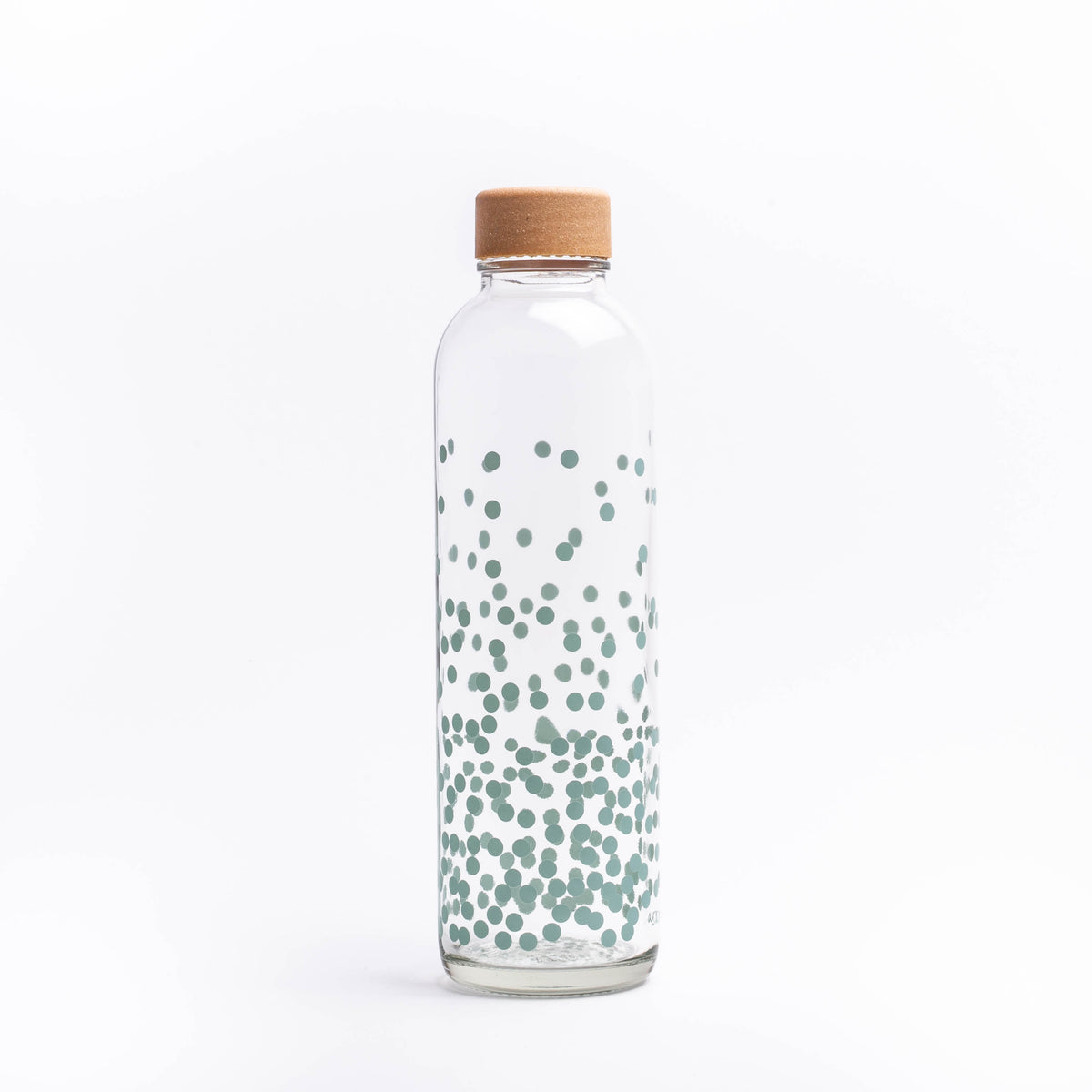 Glastrinkflasche mit blauen Punkten